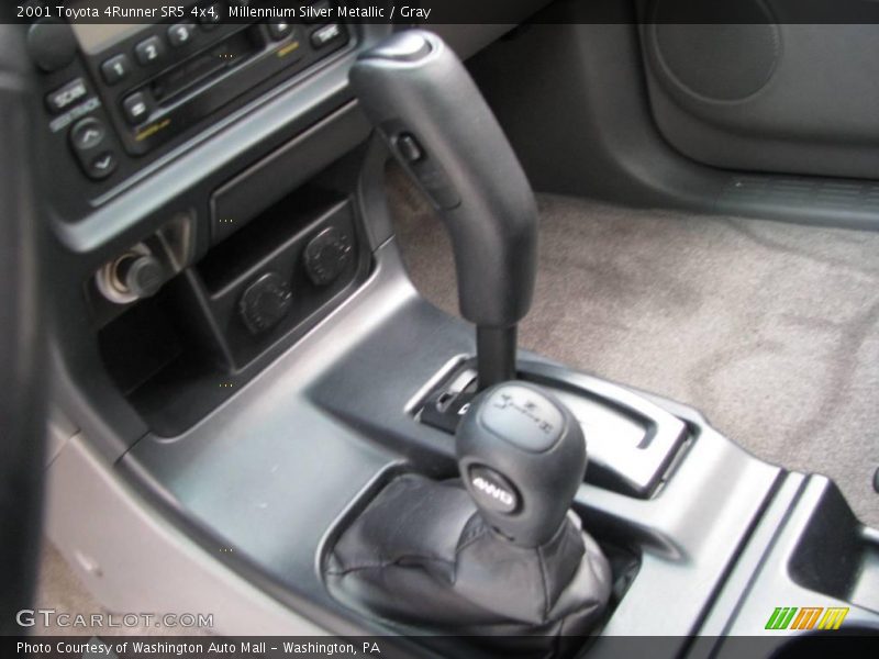 Millennium Silver Metallic / Gray 2001 Toyota 4Runner SR5 4x4