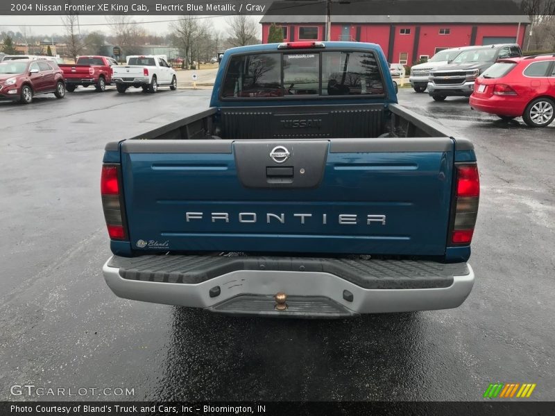 Electric Blue Metallic / Gray 2004 Nissan Frontier XE King Cab