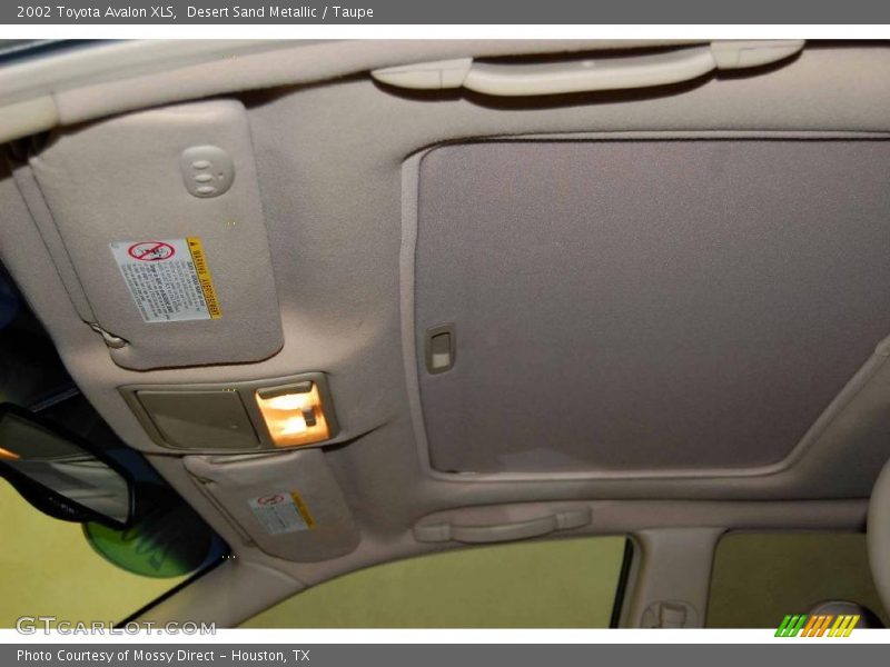 Desert Sand Metallic / Taupe 2002 Toyota Avalon XLS