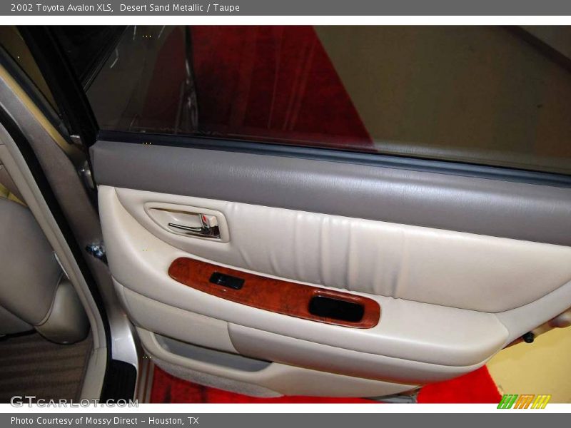 Desert Sand Metallic / Taupe 2002 Toyota Avalon XLS