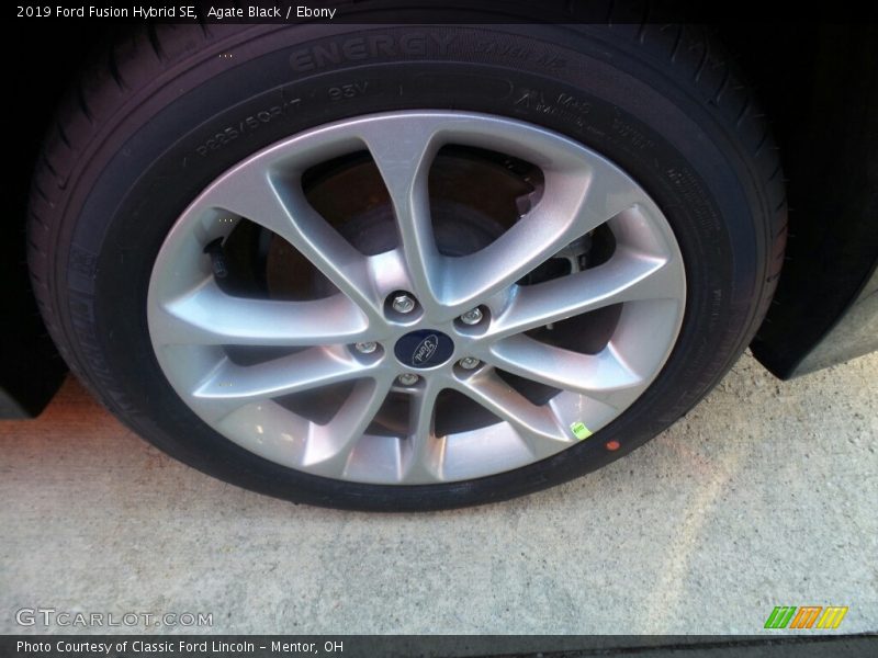 Agate Black / Ebony 2019 Ford Fusion Hybrid SE