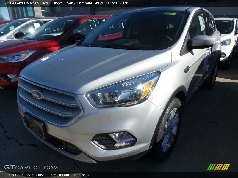 Ingot Silver / Chromite Gray/Charcoal Black 2019 Ford Escape SE 4WD