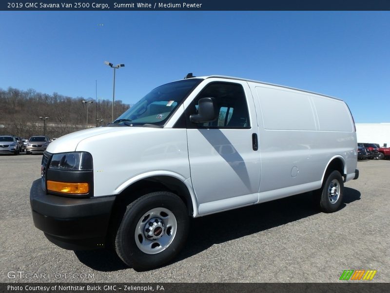 Summit White / Medium Pewter 2019 GMC Savana Van 2500 Cargo