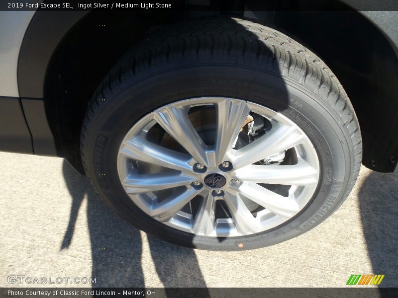 Ingot Silver / Medium Light Stone 2019 Ford Escape SEL