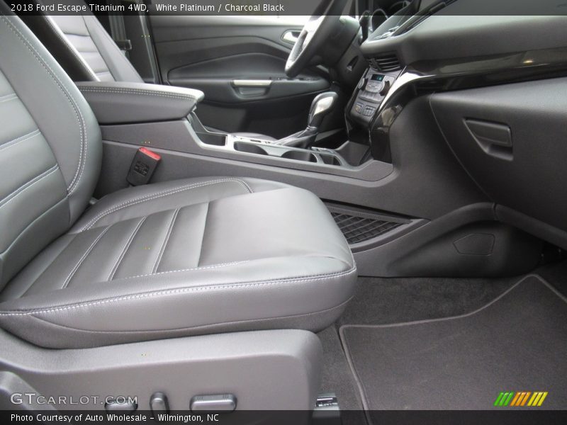 White Platinum / Charcoal Black 2018 Ford Escape Titanium 4WD