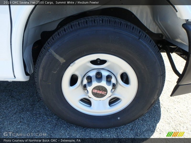 Summit White / Medium Pewter 2019 GMC Savana Van 2500 Cargo