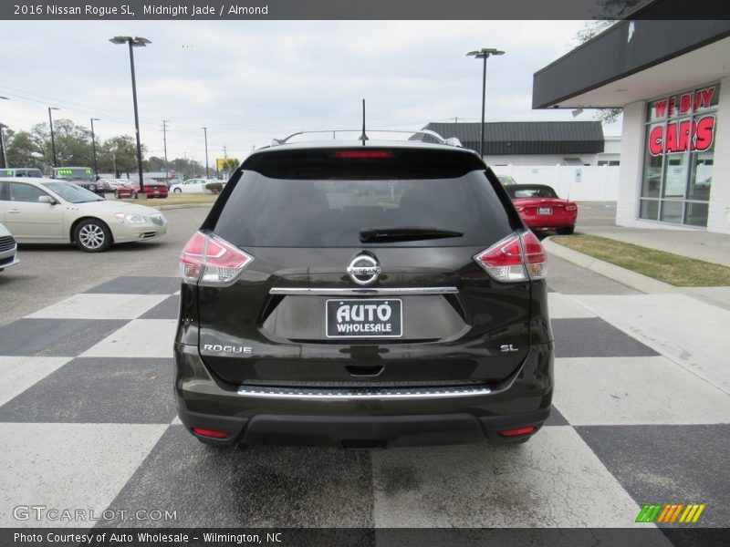 Midnight Jade / Almond 2016 Nissan Rogue SL