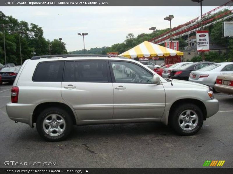 Millenium Silver Metallic / Ash 2004 Toyota Highlander 4WD