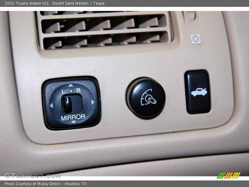 Desert Sand Metallic / Taupe 2002 Toyota Avalon XLS