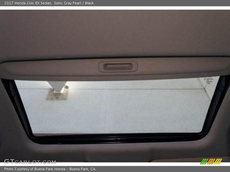 Sonic Gray Pearl / Black 2017 Honda Civic EX Sedan