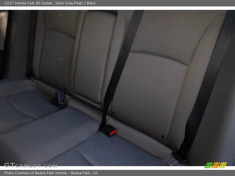 Sonic Gray Pearl / Black 2017 Honda Civic EX Sedan