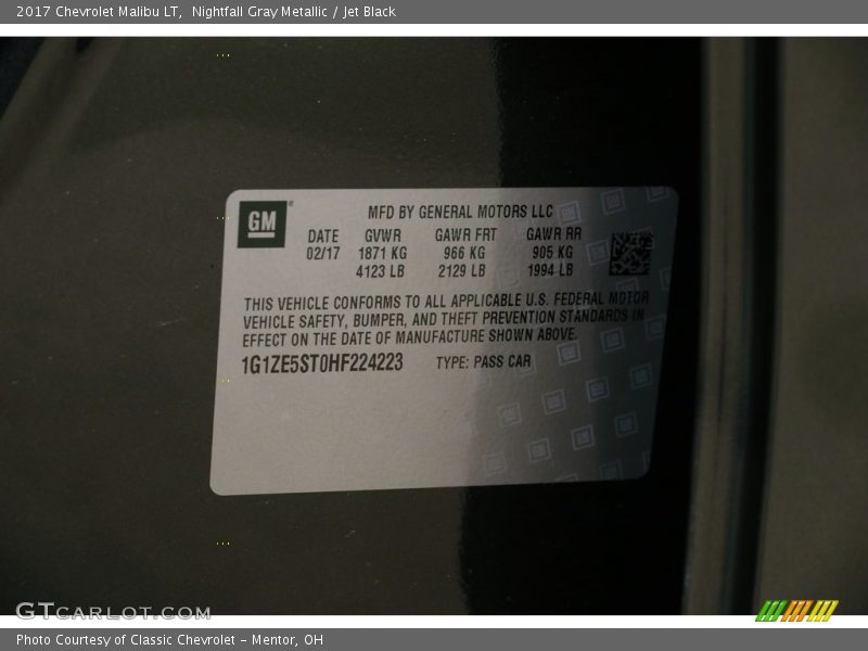 Nightfall Gray Metallic / Jet Black 2017 Chevrolet Malibu LT