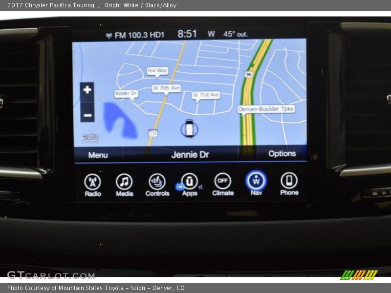 Bright White / Black/Alloy 2017 Chrysler Pacifica Touring L