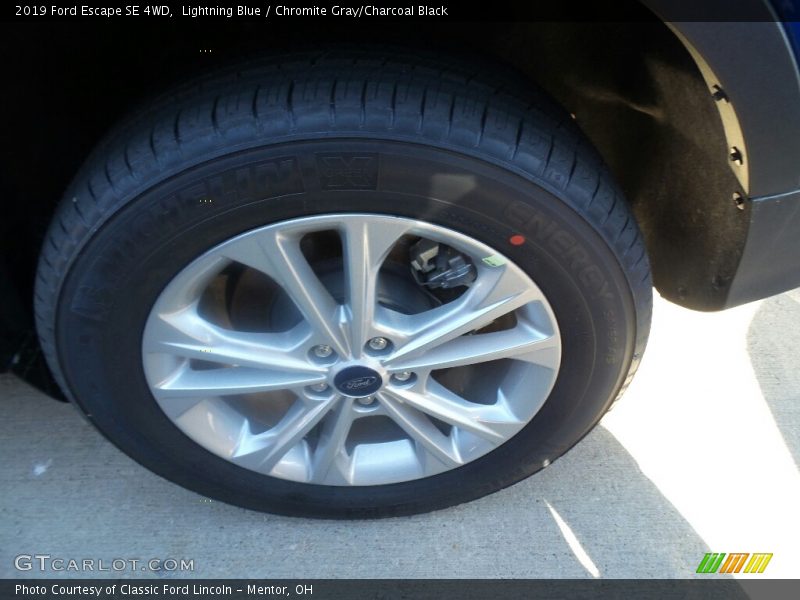 Lightning Blue / Chromite Gray/Charcoal Black 2019 Ford Escape SE 4WD