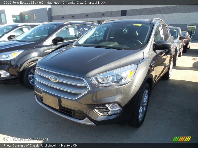 Magnetic / Chromite Gray/Charcoal Black 2019 Ford Escape SEL 4WD
