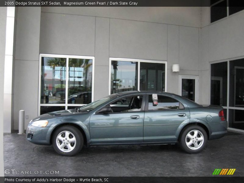 Magnesium Green Pearl / Dark Slate Gray 2005 Dodge Stratus SXT Sedan