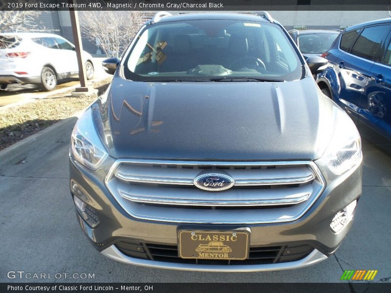 Magnetic / Chromite Gray/Charcoal Black 2019 Ford Escape Titanium 4WD