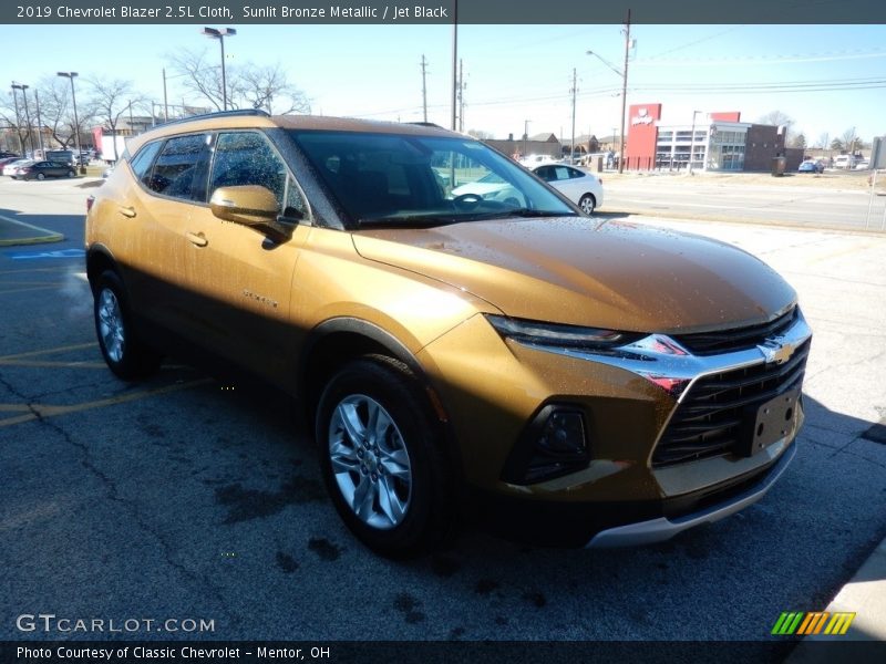 Sunlit Bronze Metallic / Jet Black 2019 Chevrolet Blazer 2.5L Cloth