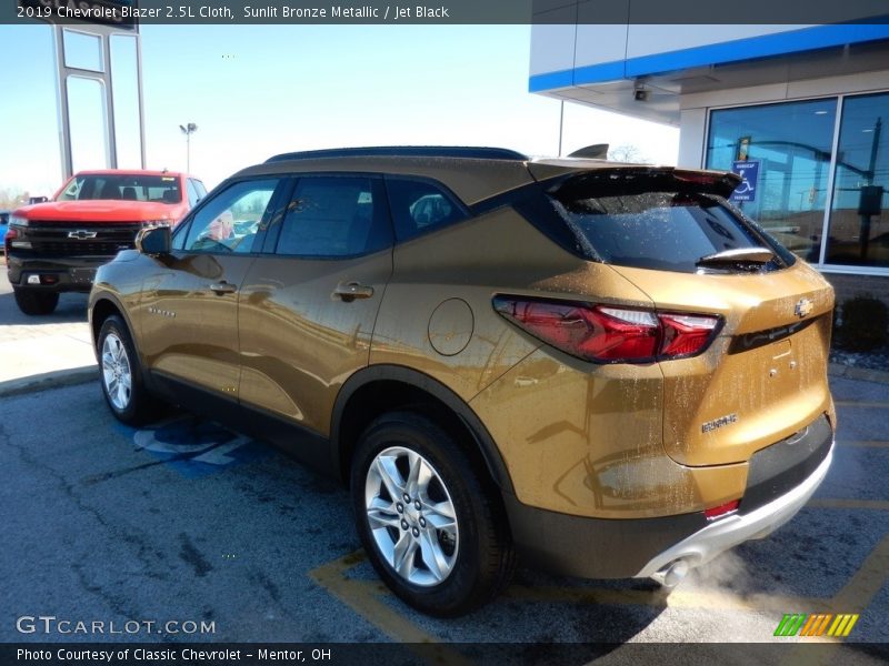 Sunlit Bronze Metallic / Jet Black 2019 Chevrolet Blazer 2.5L Cloth