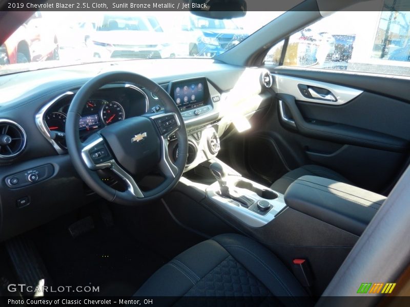 Sunlit Bronze Metallic / Jet Black 2019 Chevrolet Blazer 2.5L Cloth