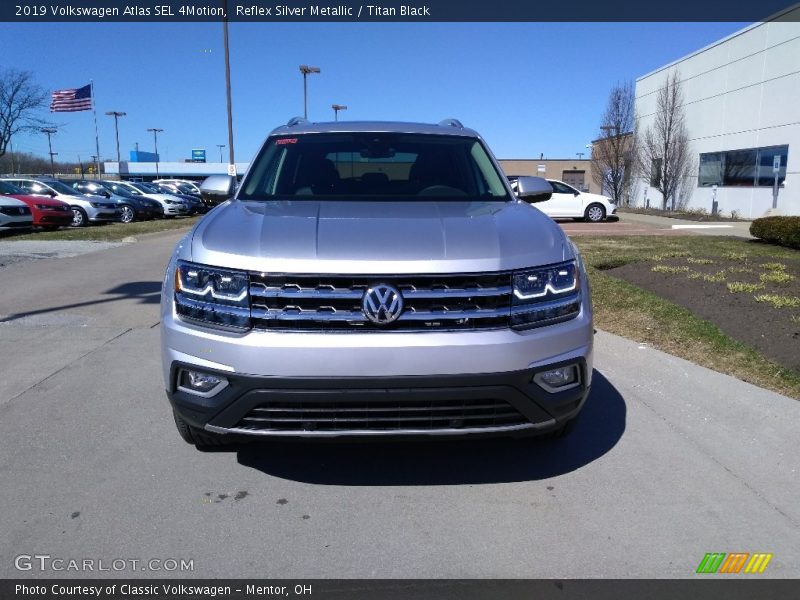 Reflex Silver Metallic / Titan Black 2019 Volkswagen Atlas SEL 4Motion