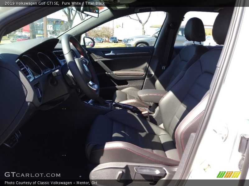 Pure White / Titan Black 2019 Volkswagen Golf GTI SE