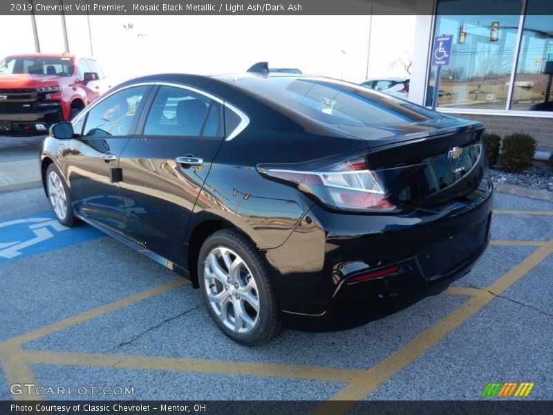 Mosaic Black Metallic / Light Ash/Dark Ash 2019 Chevrolet Volt Premier