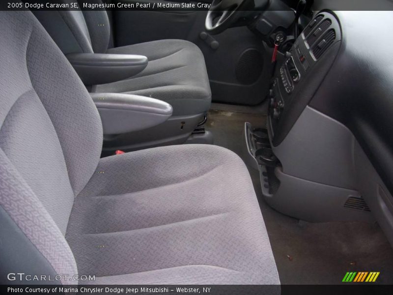 Magnesium Green Pearl / Medium Slate Gray 2005 Dodge Caravan SE