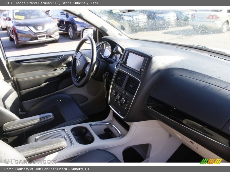 White Knuckle / Black 2018 Dodge Grand Caravan SXT