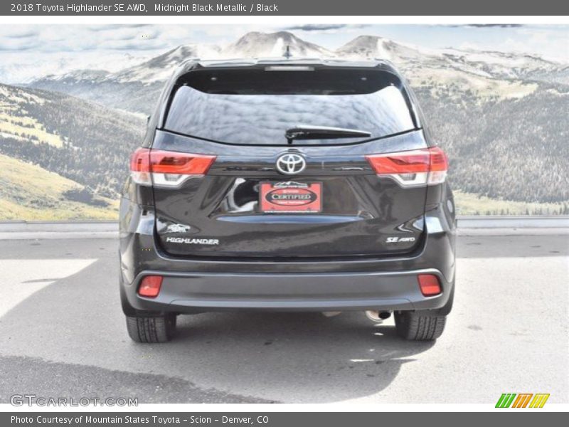 Midnight Black Metallic / Black 2018 Toyota Highlander SE AWD