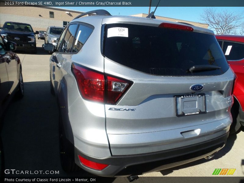 Ingot Silver / Chromite Gray/Charcoal Black 2019 Ford Escape SE 4WD