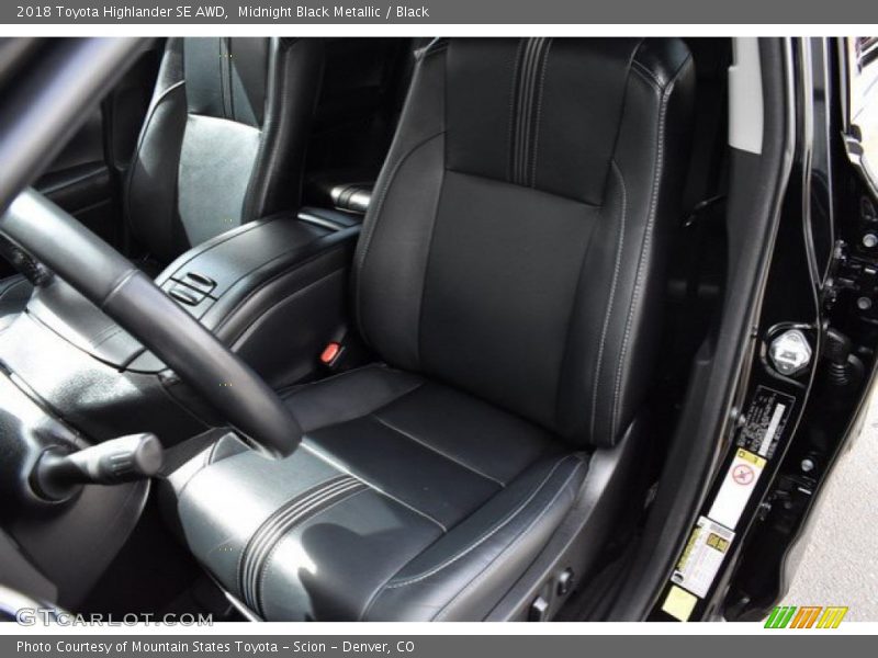Midnight Black Metallic / Black 2018 Toyota Highlander SE AWD