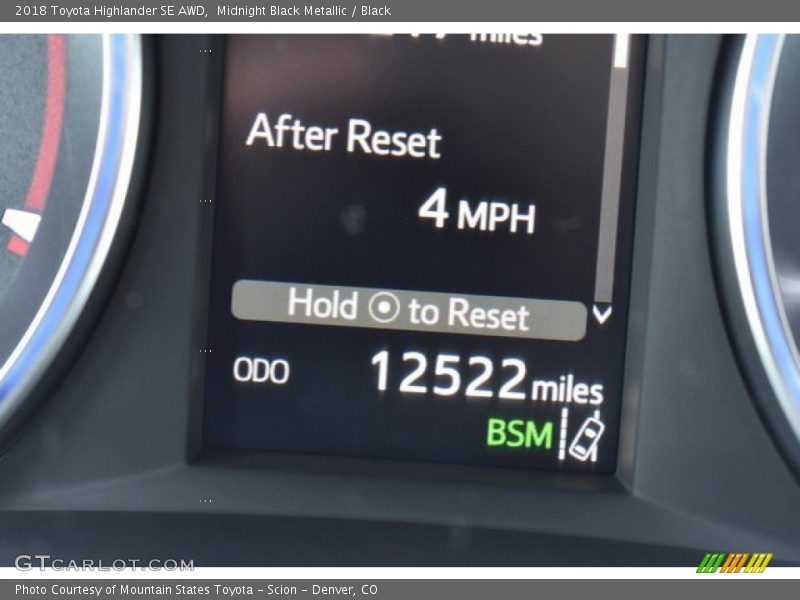 Midnight Black Metallic / Black 2018 Toyota Highlander SE AWD