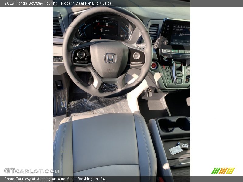 Modern Steel Metallic / Beige 2019 Honda Odyssey Touring