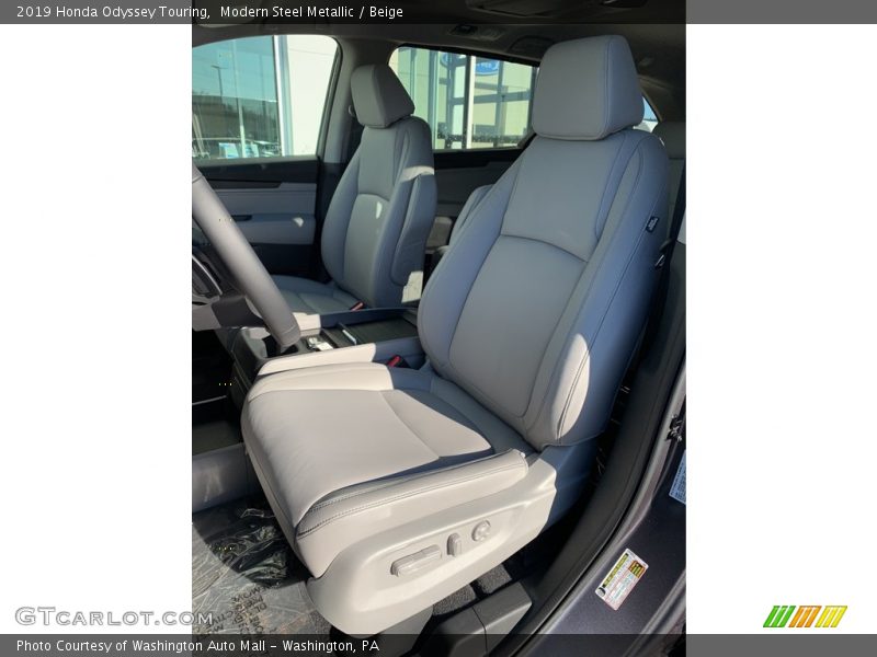Modern Steel Metallic / Beige 2019 Honda Odyssey Touring