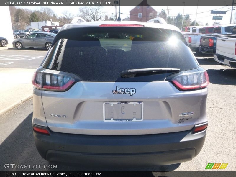 Billet Silver Metallic / Black 2019 Jeep Cherokee Latitude 4x4