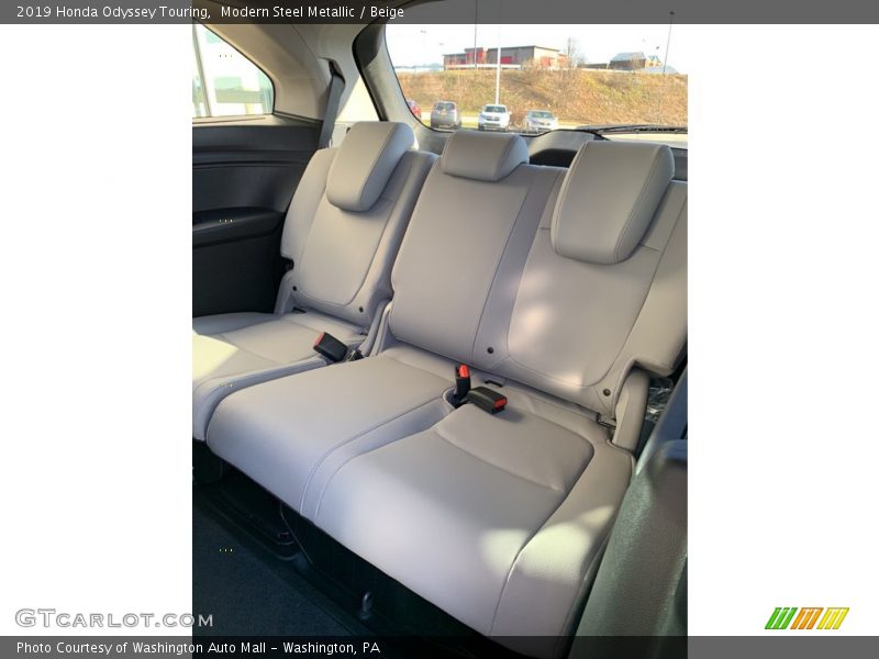 Modern Steel Metallic / Beige 2019 Honda Odyssey Touring