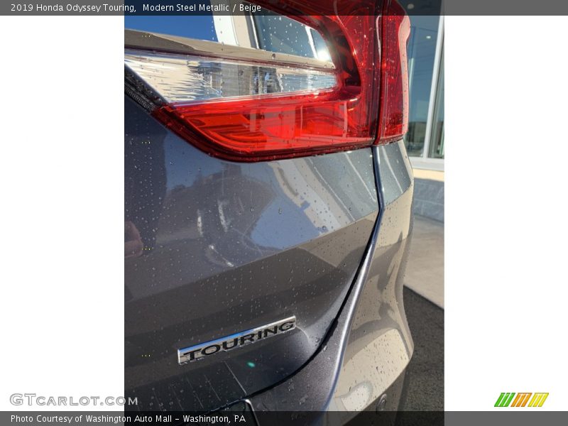 Modern Steel Metallic / Beige 2019 Honda Odyssey Touring