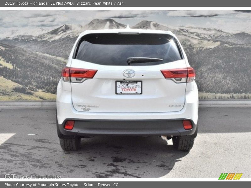 Blizzard Pearl White / Ash 2019 Toyota Highlander LE Plus AWD