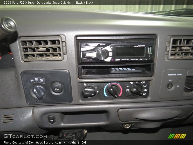 Black / Black 2003 Ford F250 Super Duty Lariat SuperCab 4x4