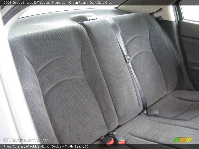 Magnesium Green Pearl / Dark Slate Gray 2005 Dodge Stratus SXT Sedan