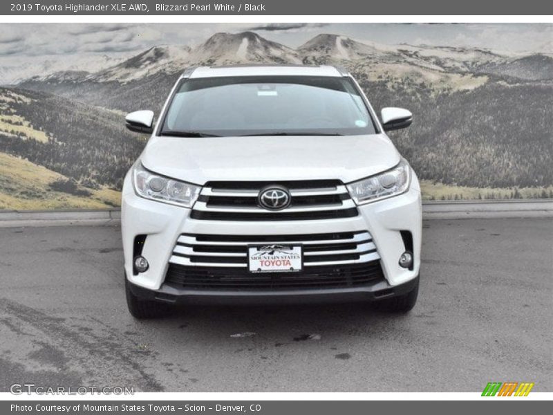 Blizzard Pearl White / Black 2019 Toyota Highlander XLE AWD