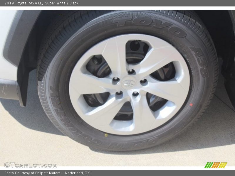 Super White / Black 2019 Toyota RAV4 LE