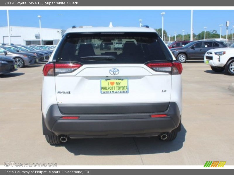 Super White / Black 2019 Toyota RAV4 LE