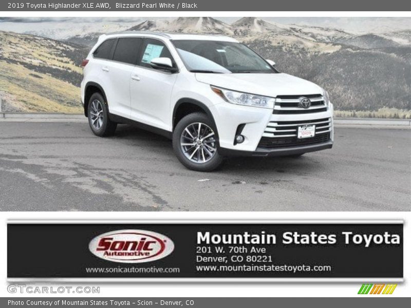 Blizzard Pearl White / Black 2019 Toyota Highlander XLE AWD