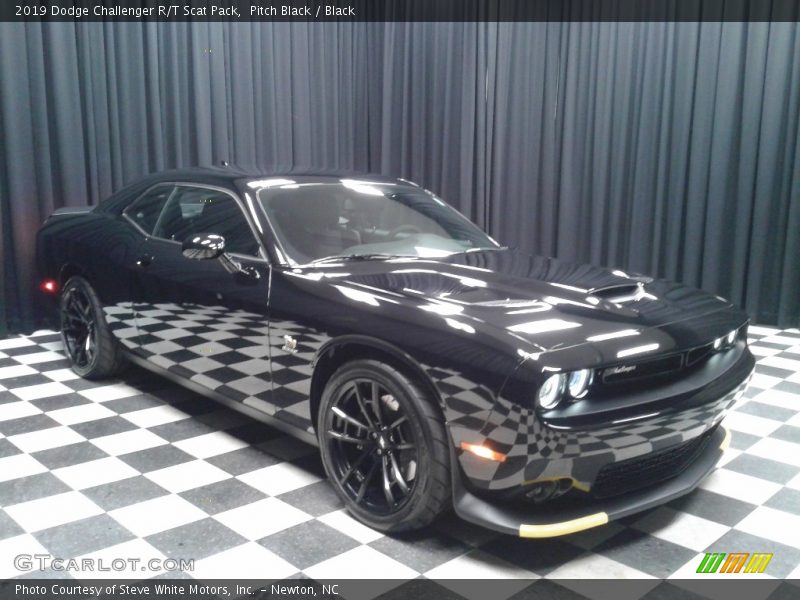 Pitch Black / Black 2019 Dodge Challenger R/T Scat Pack