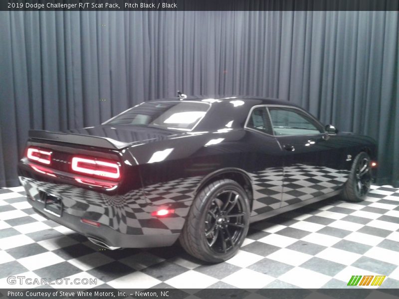 Pitch Black / Black 2019 Dodge Challenger R/T Scat Pack