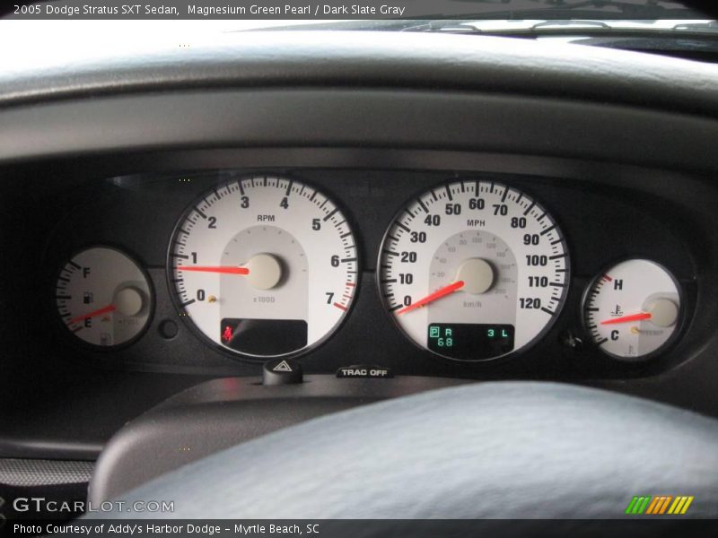 Magnesium Green Pearl / Dark Slate Gray 2005 Dodge Stratus SXT Sedan