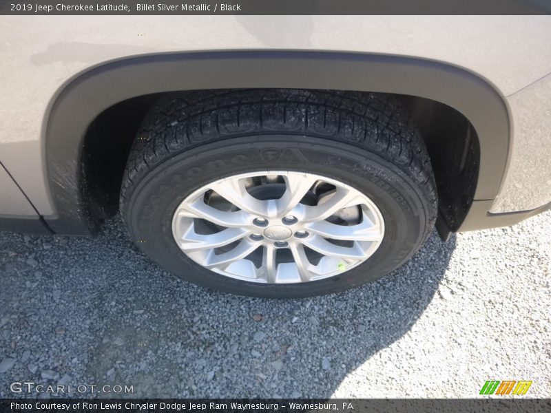 Billet Silver Metallic / Black 2019 Jeep Cherokee Latitude