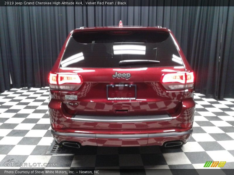 Velvet Red Pearl / Black 2019 Jeep Grand Cherokee High Altitude 4x4